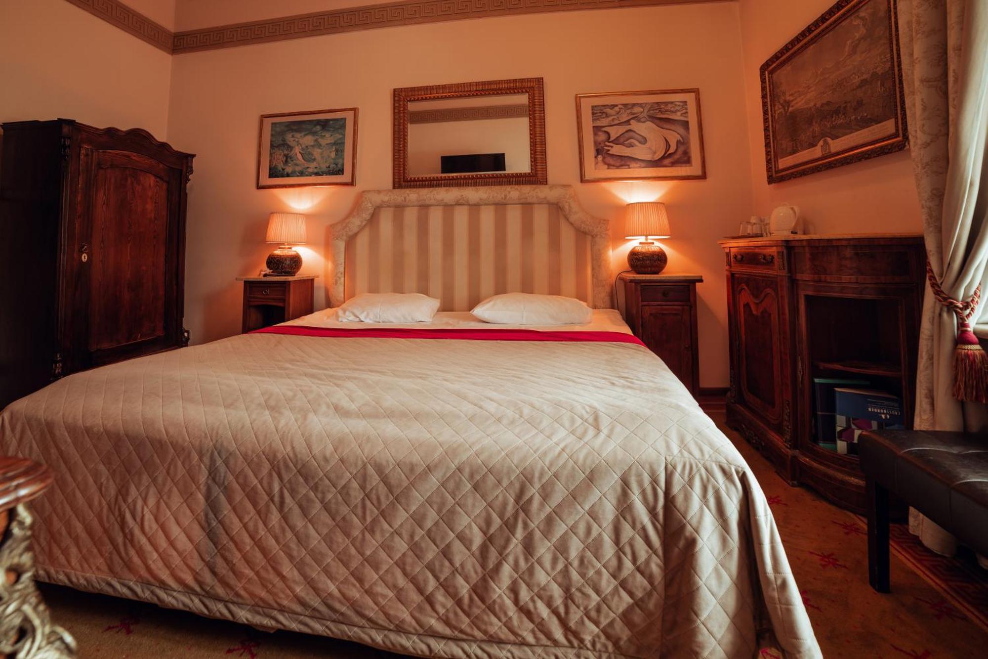 Hotel Ambasada Bolesławiec Boleslawiec  Bagian luar foto