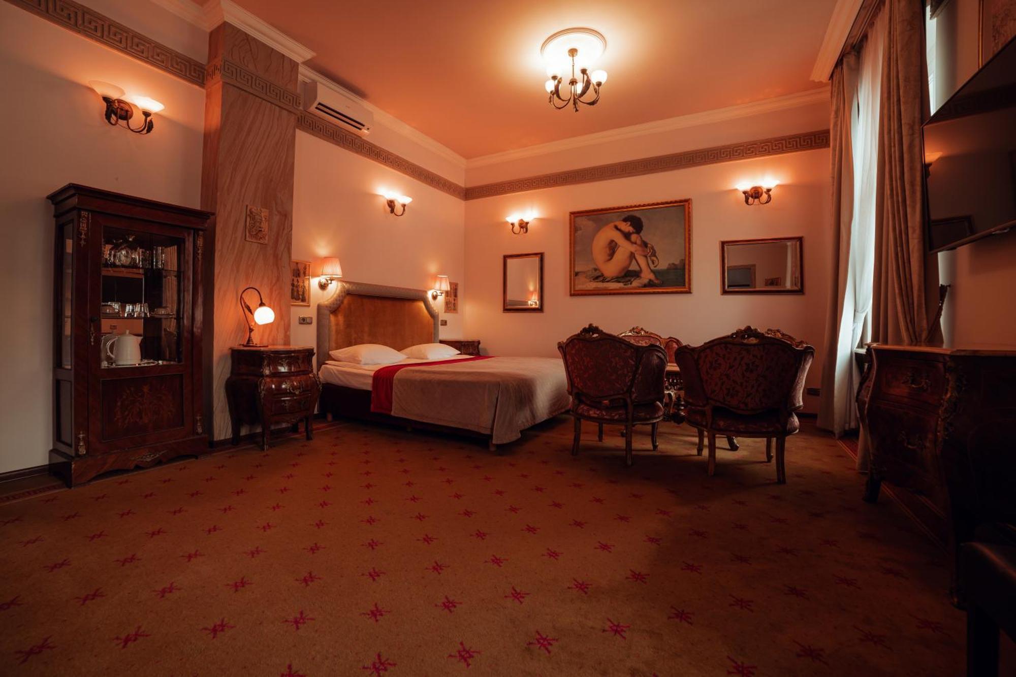 Hotel Ambasada Bolesławiec Boleslawiec  Bagian luar foto